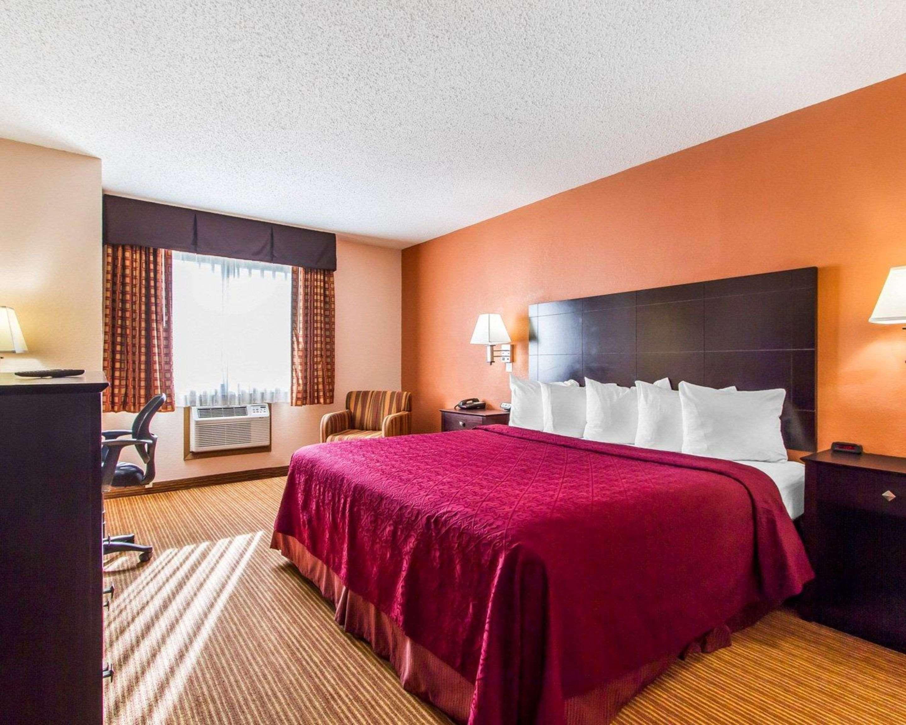 Quality Inn & Suites Ottumwa North Kültér fotó