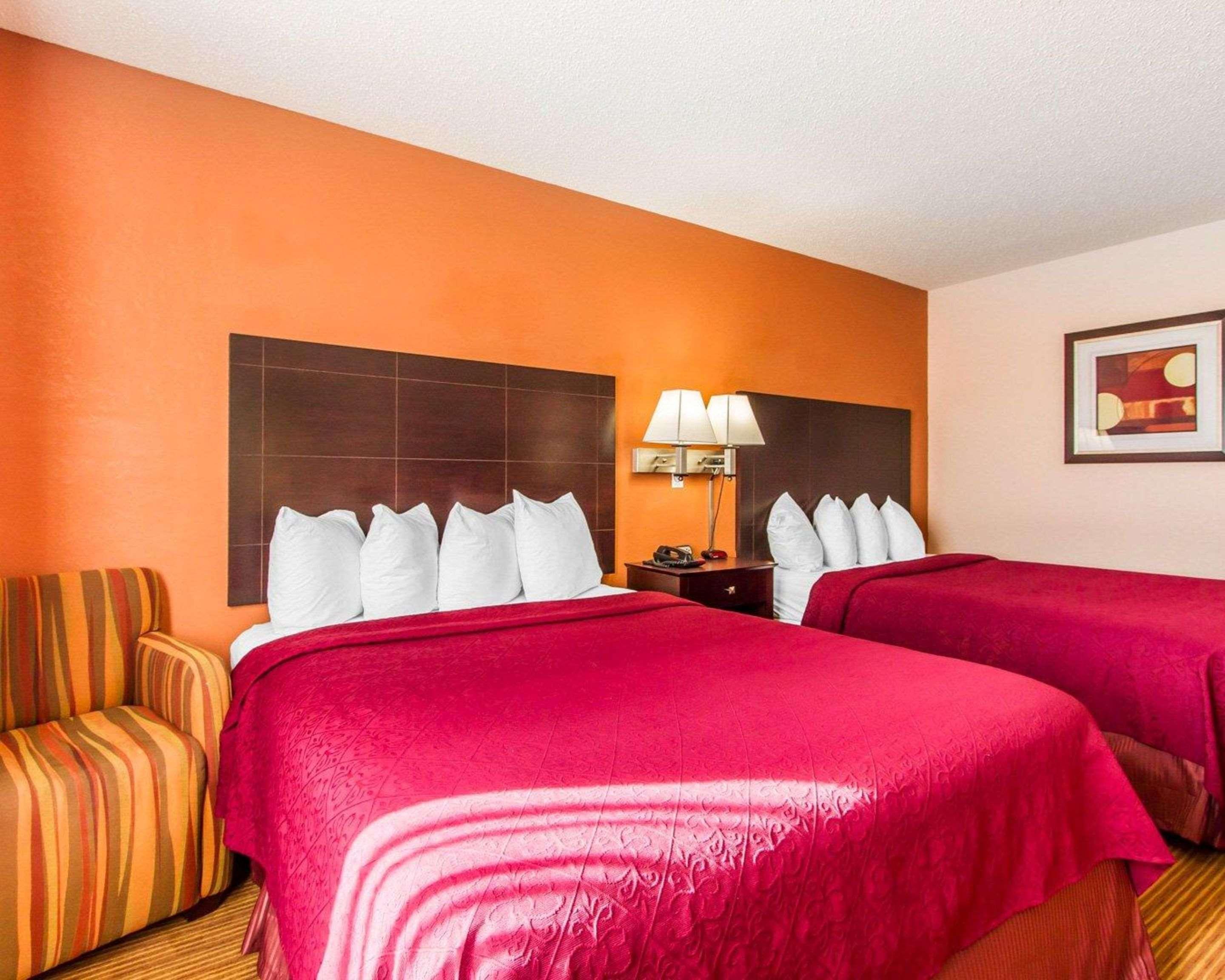 Quality Inn & Suites Ottumwa North Kültér fotó