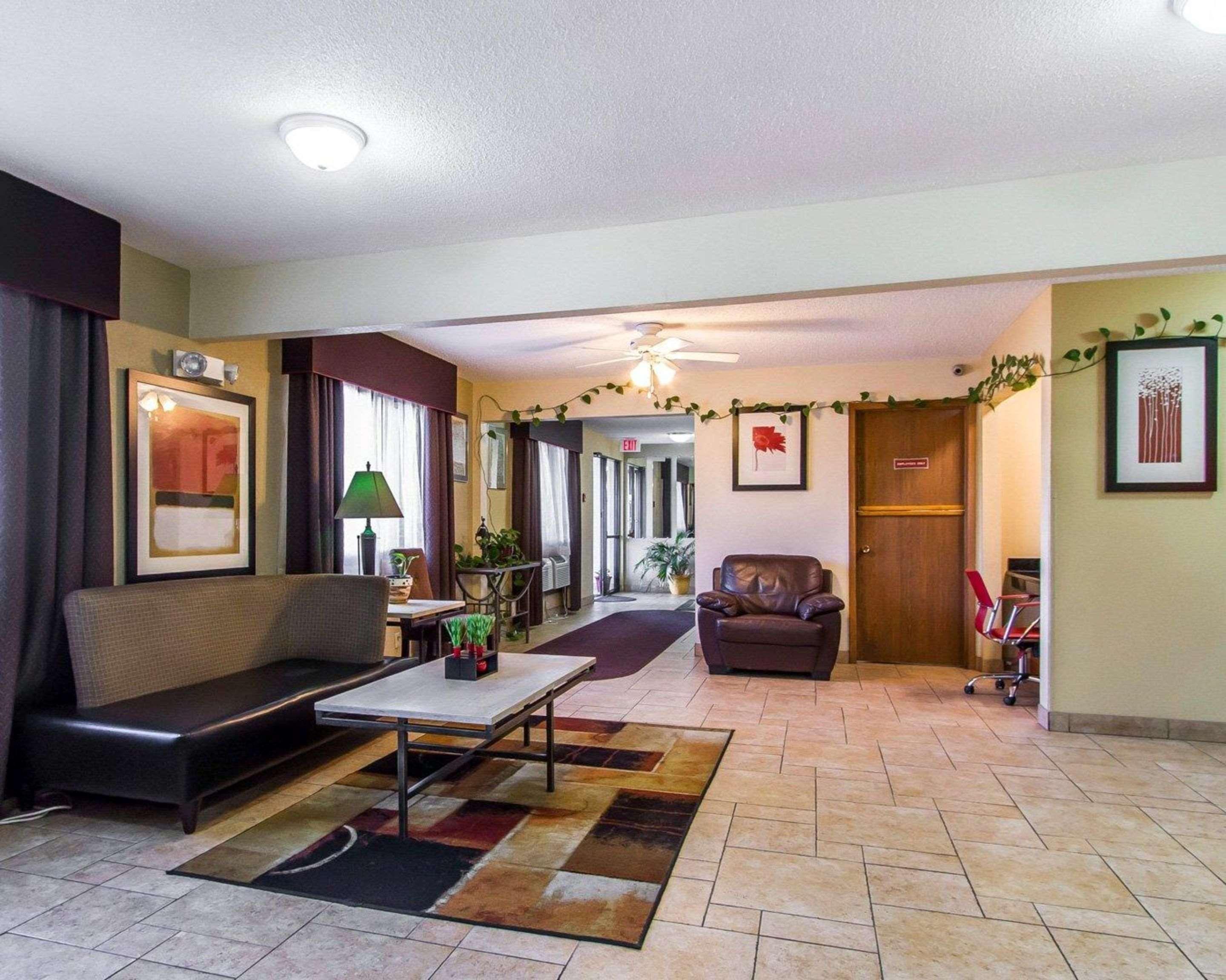 Quality Inn & Suites Ottumwa North Kültér fotó