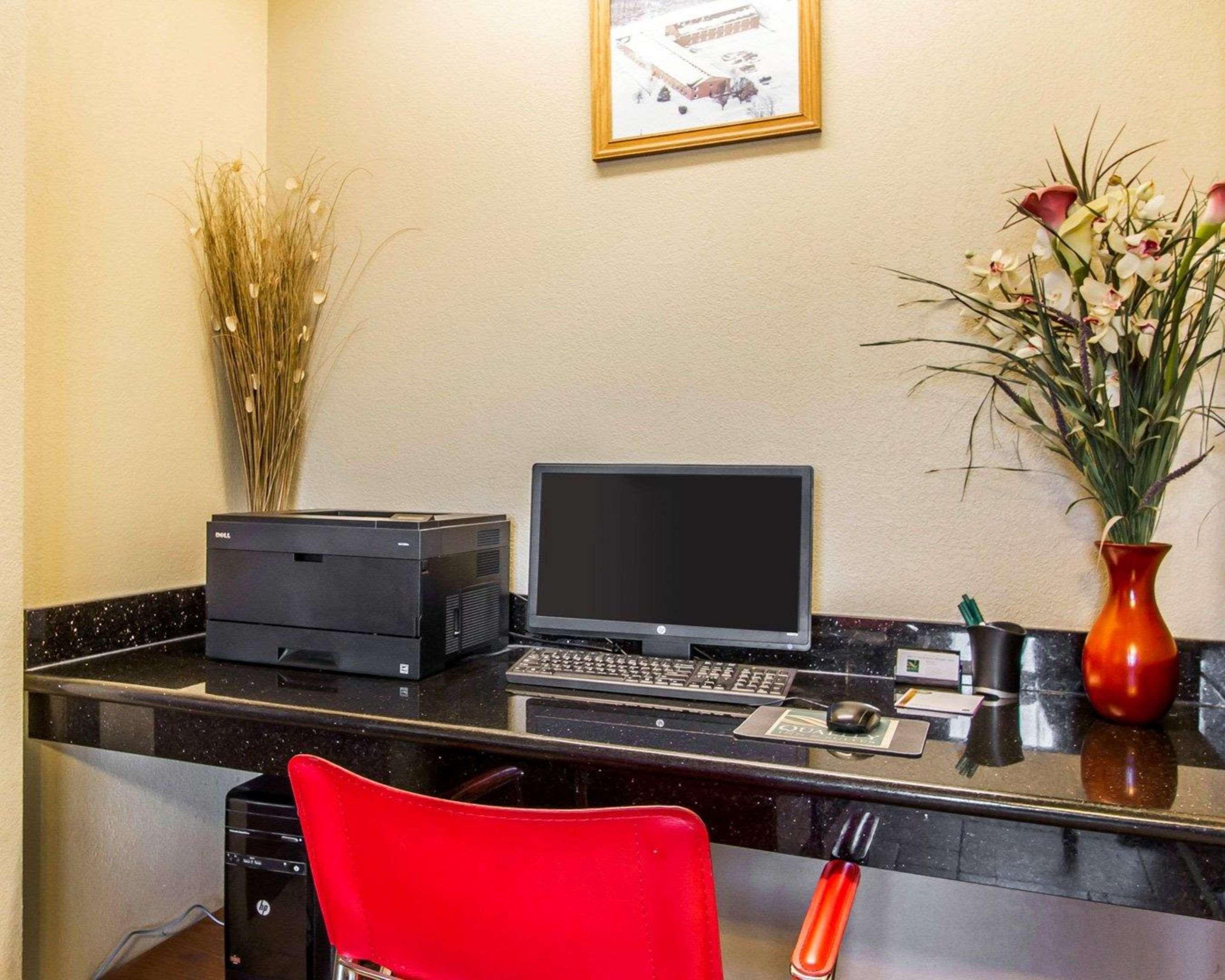 Quality Inn & Suites Ottumwa North Kültér fotó