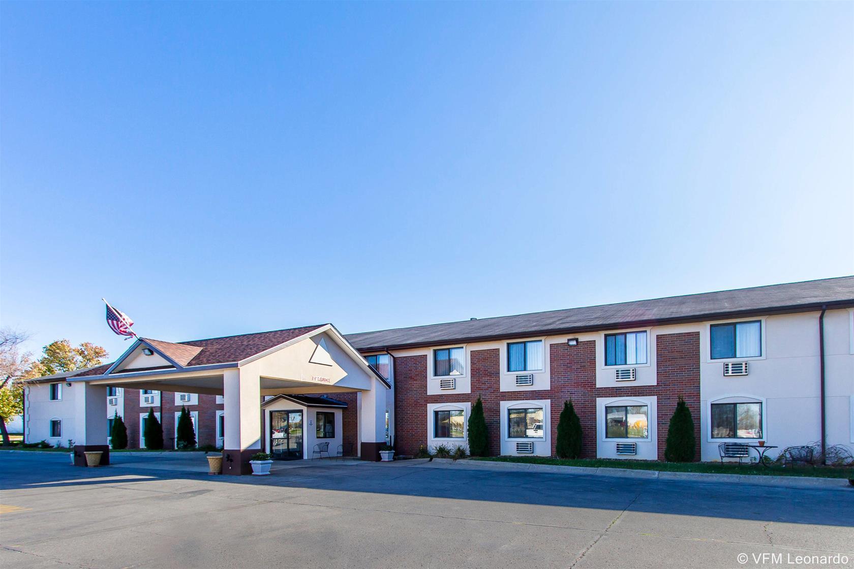 Quality Inn & Suites Ottumwa North Kültér fotó