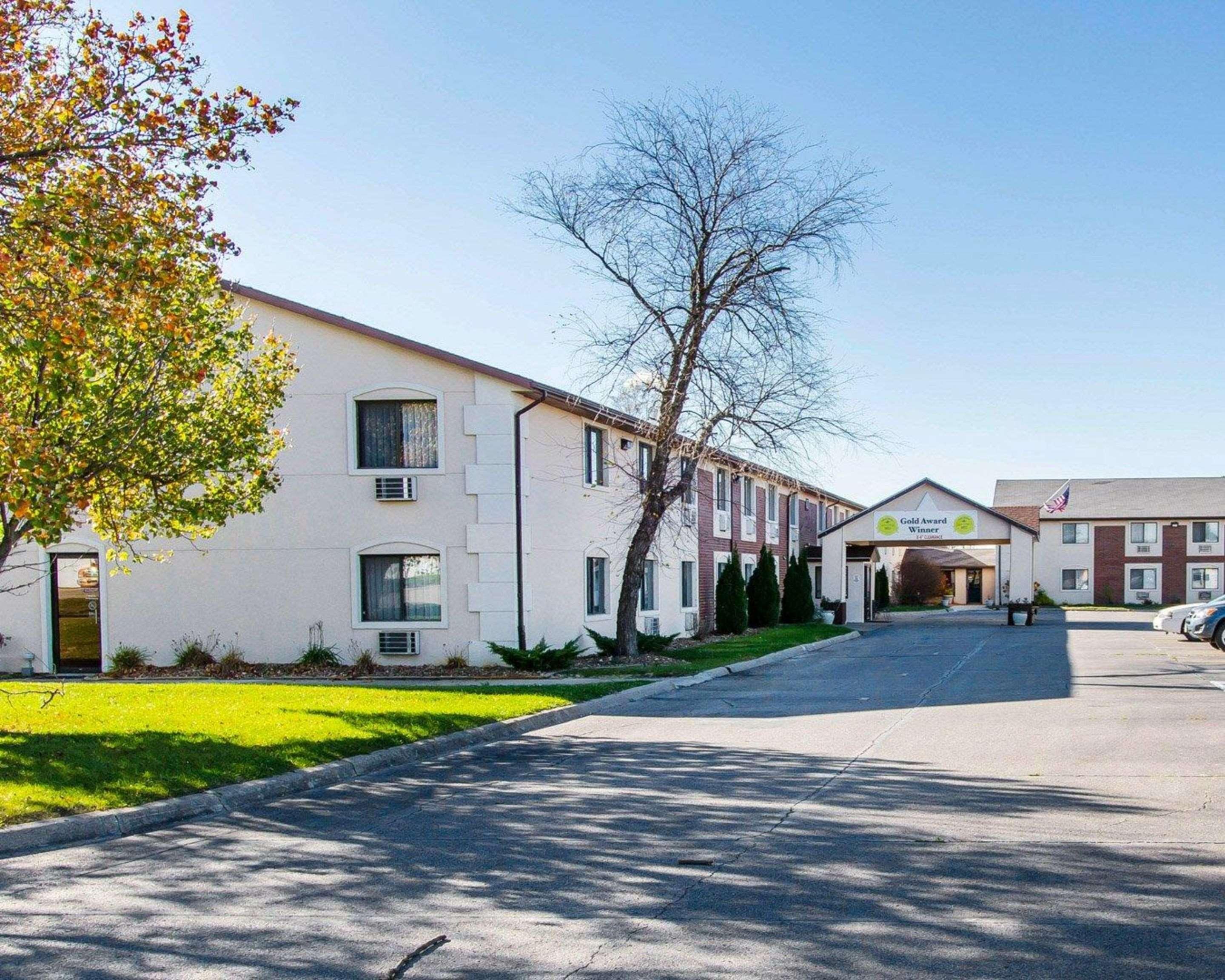 Quality Inn & Suites Ottumwa North Kültér fotó