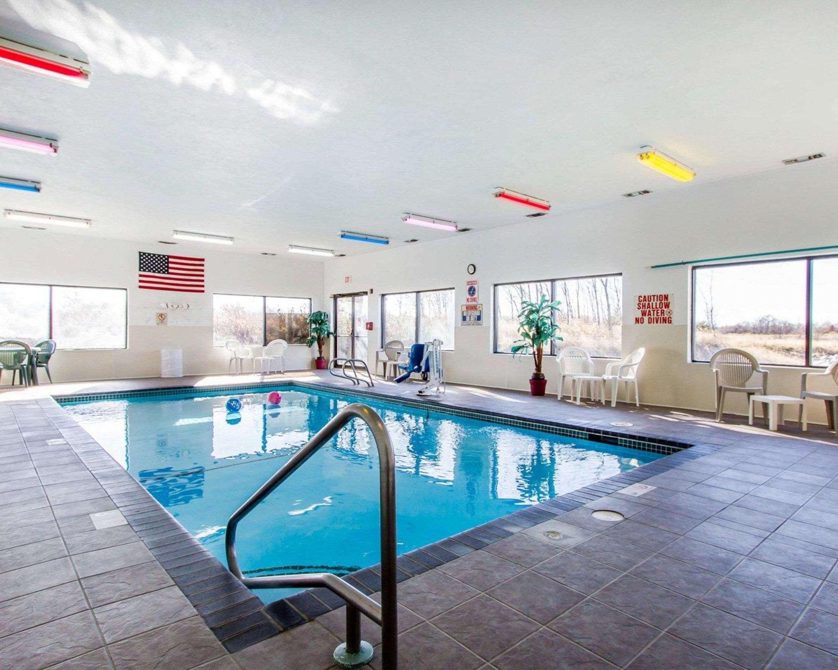 Quality Inn & Suites Ottumwa North Kültér fotó