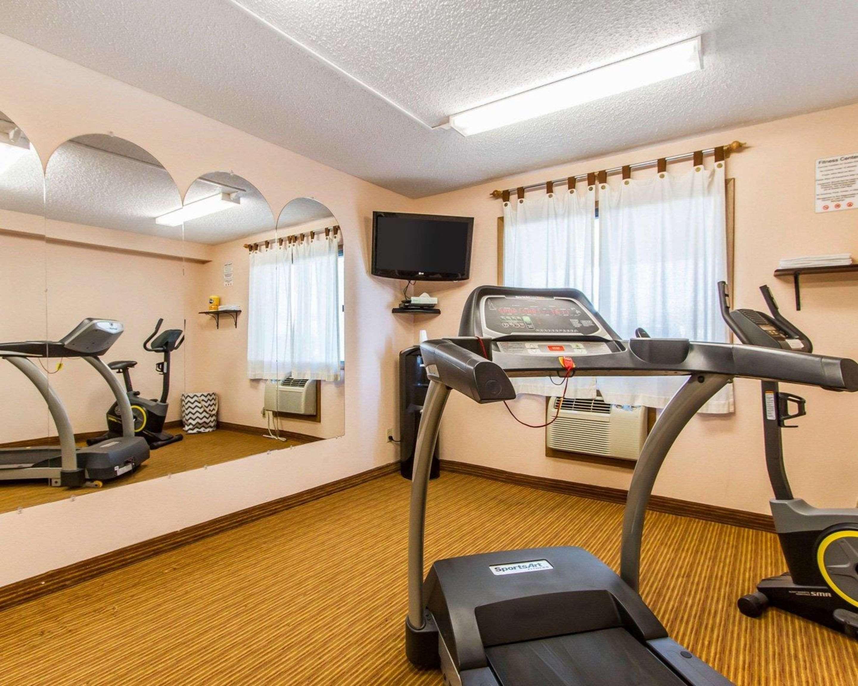 Quality Inn & Suites Ottumwa North Kültér fotó
