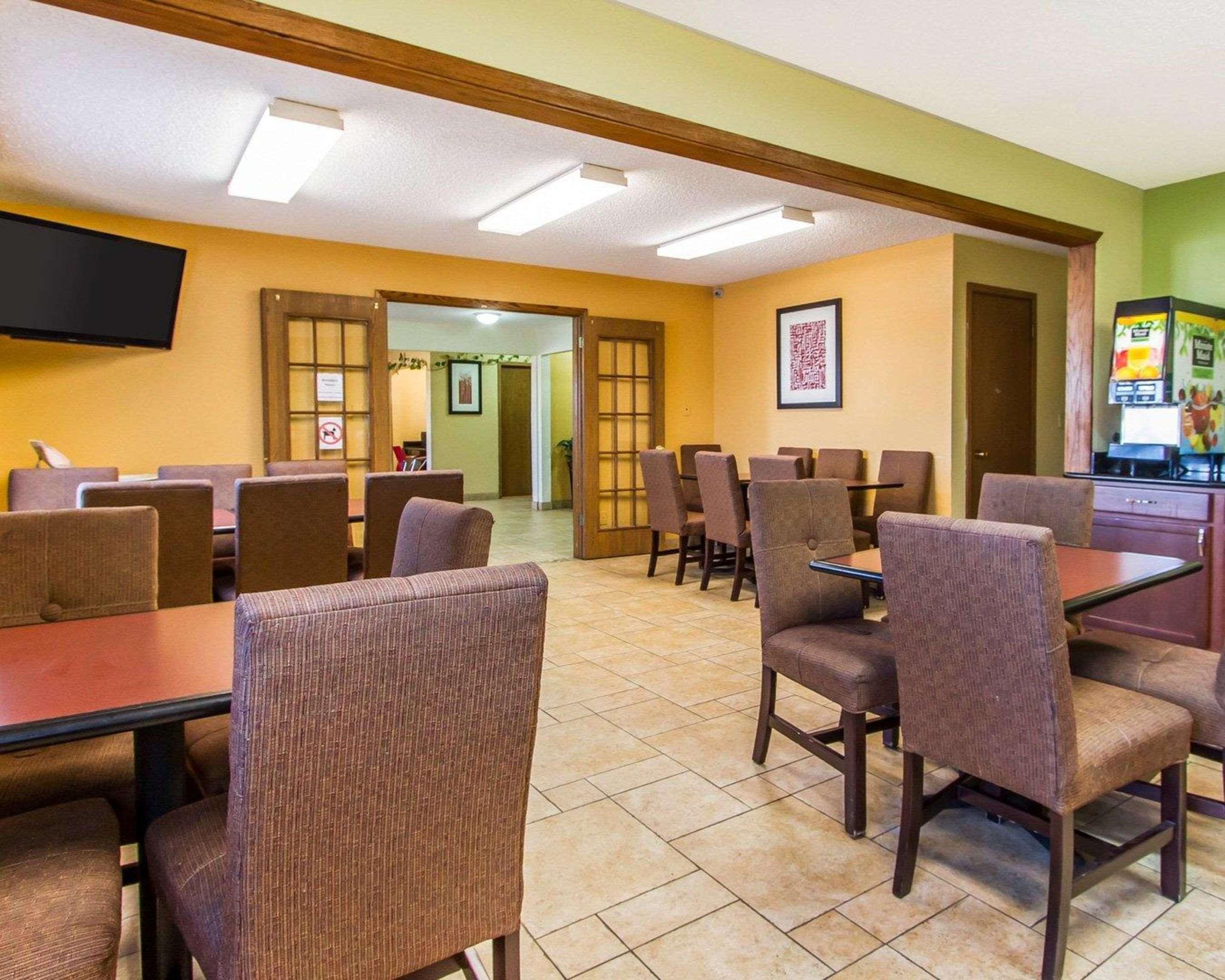 Quality Inn & Suites Ottumwa North Kültér fotó
