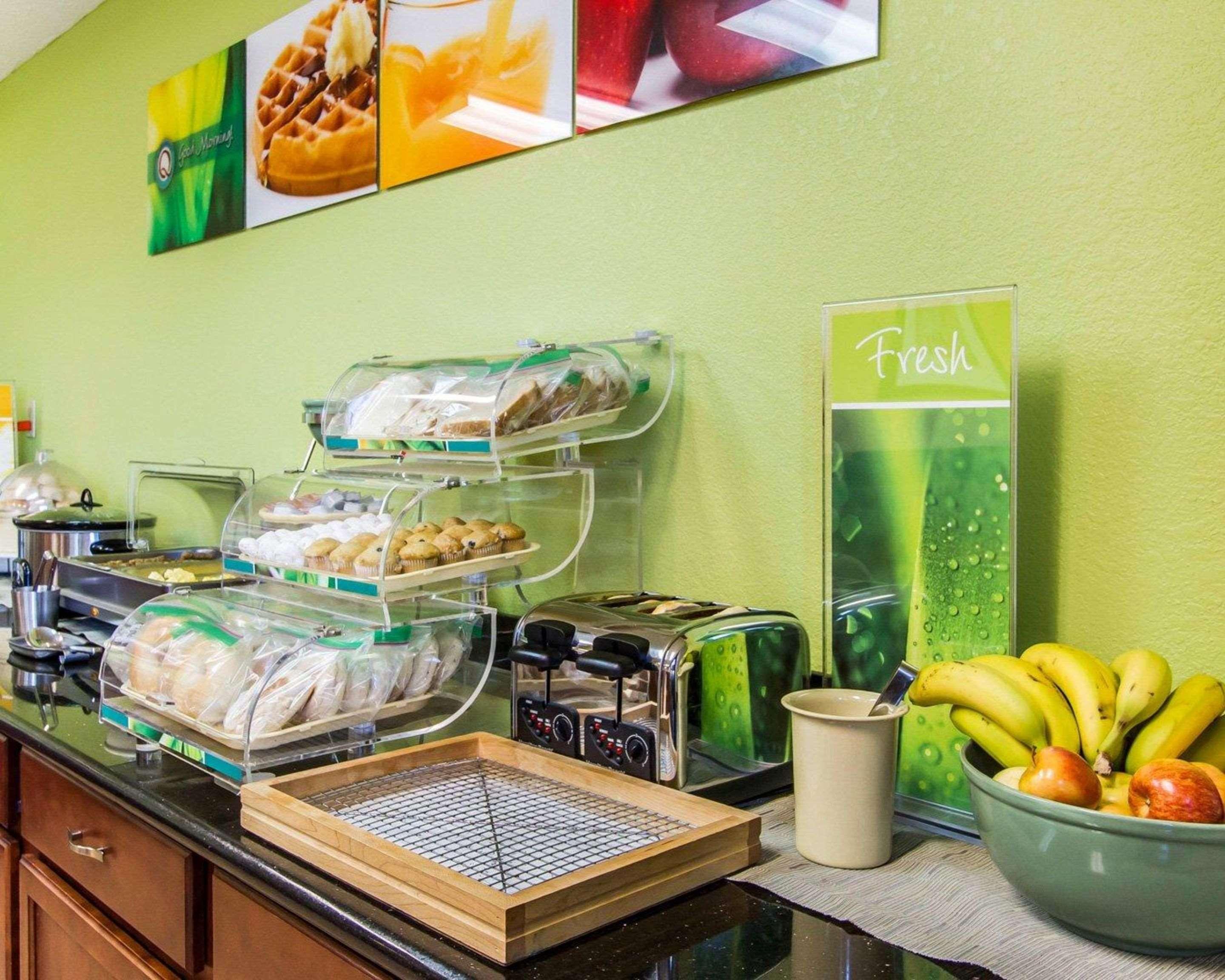 Quality Inn & Suites Ottumwa North Kültér fotó