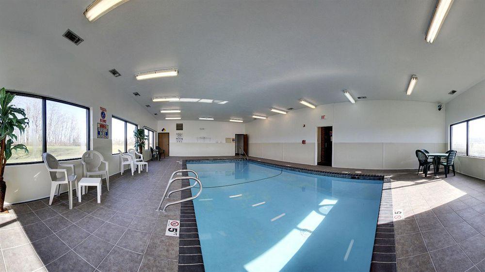 Quality Inn & Suites Ottumwa North Kültér fotó