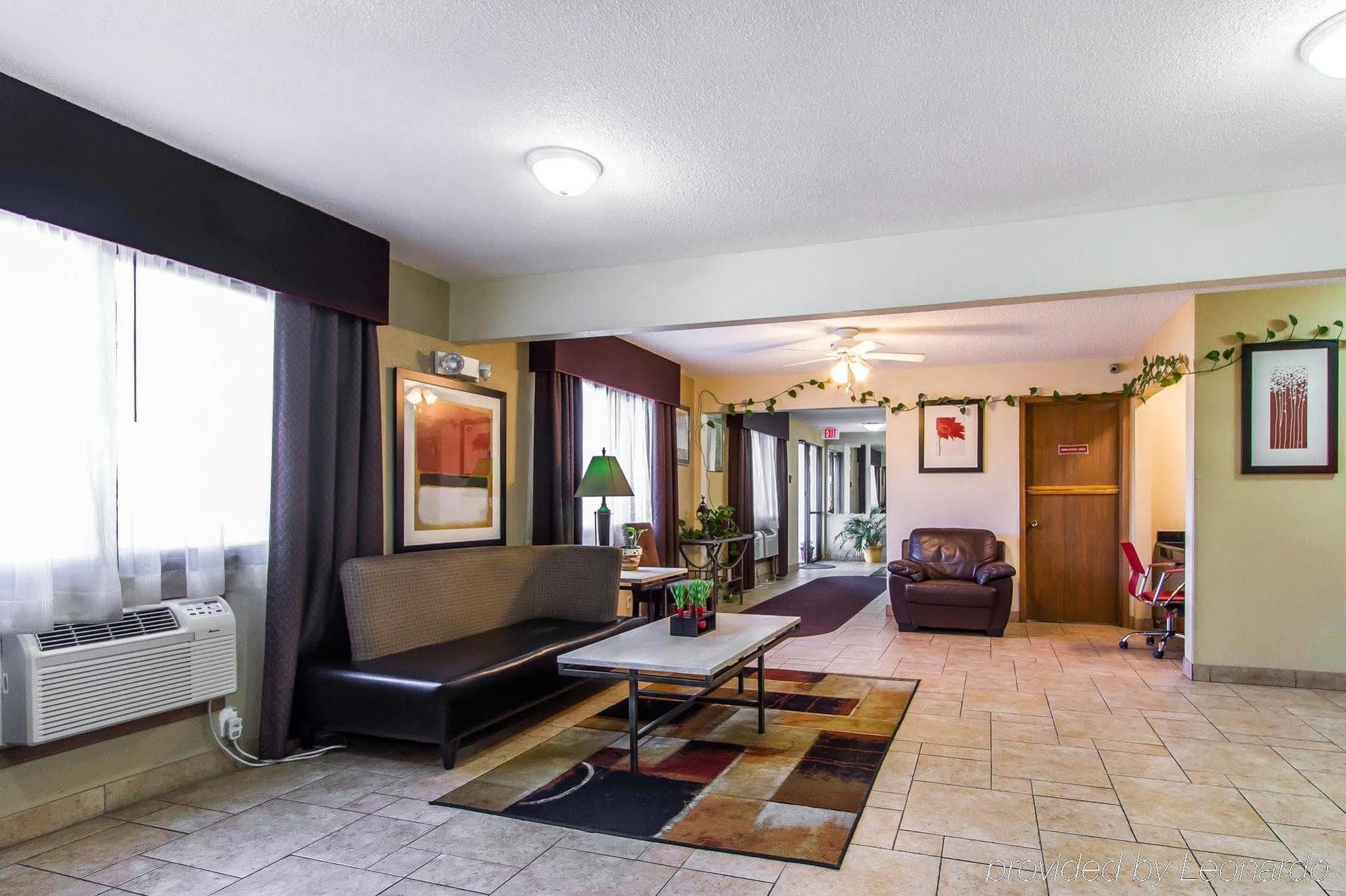 Quality Inn & Suites Ottumwa North Kültér fotó