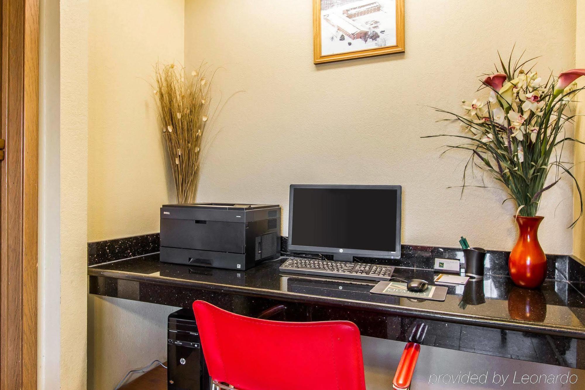 Quality Inn & Suites Ottumwa North Kültér fotó