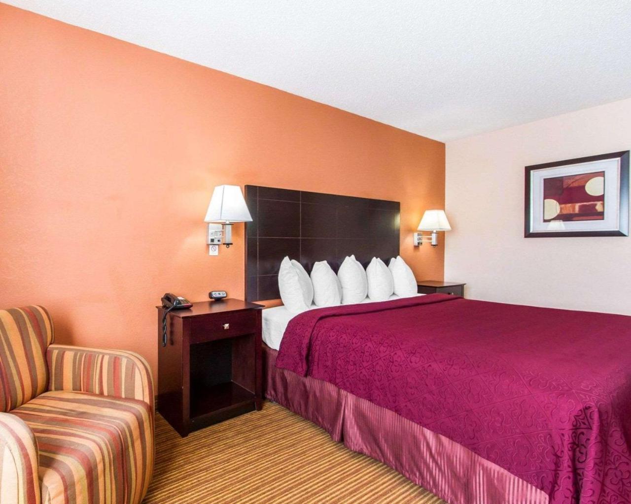Quality Inn & Suites Ottumwa North Kültér fotó